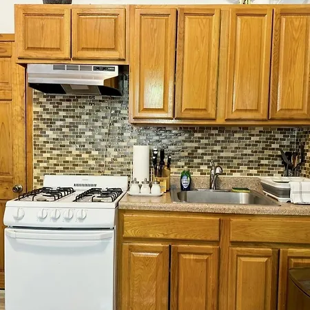 Unique Brooklyn Brownstone Bedstuy Apartment *