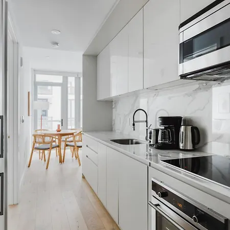 Blueground Jersey Ev Charging Nr Park Nyc-1687 Apartment *