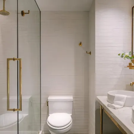 Merchant Les Hotel 4*