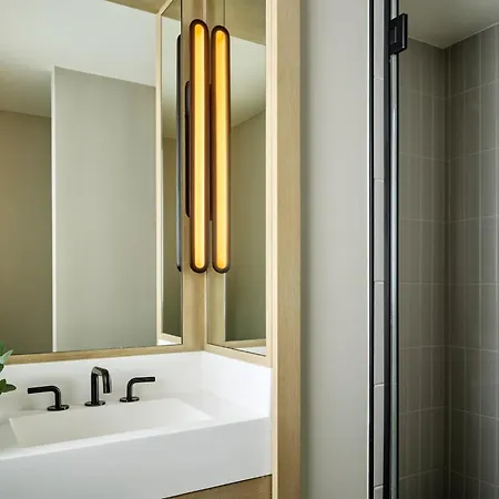 Kimpton Era Midtown By Ihg