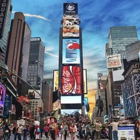 Guest house Lavish Columbus Circle Manhattan By Park & Times Square Adults Only 4*