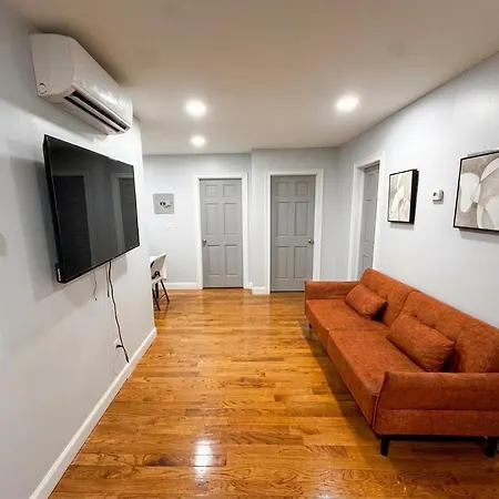 Liberty House Guest house *