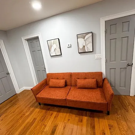 Liberty House Guest house *