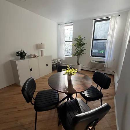 Guest house West Side Nest
