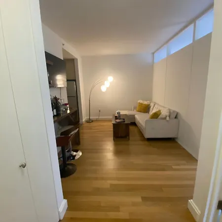 Street Large Private Bedroom ,high Speed Internet -female Only New York