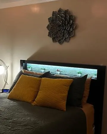 Timeless Elegance One Bedroom Holiday home