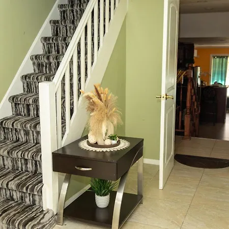 Timeless Elegance One Bedroom New York