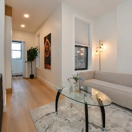 Chic 2br Stay-steps From Park Aparthotel