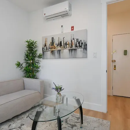 Chic 2br Stay-steps From Park Aparthotel New York