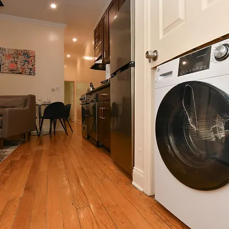 Stylish 2br Retreat North Of Park New York