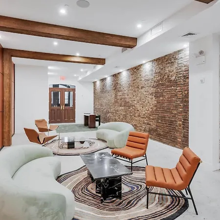 The Landmark By Rove Travel - Townhome With Roof Deck New York