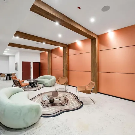 The Landmark By Rove Travel - Townhome With Roof Deck Holiday home *