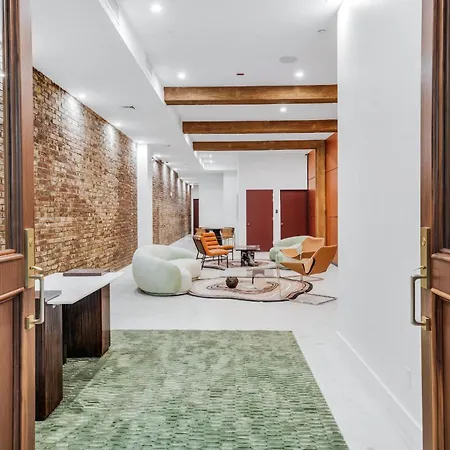 The Landmark By Rove Travel - Townhome With Roof Deck Holiday home New York