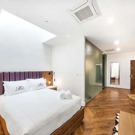 Holiday home The Landmark By Rove Travel - Townhome With Roof Deck
