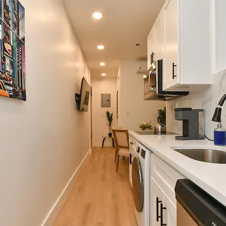 Aparthotel Chic 2br Stay-steps From Park