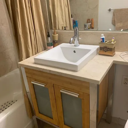 Street Large Private Bedroom ,high Speed Internet -female Only New York