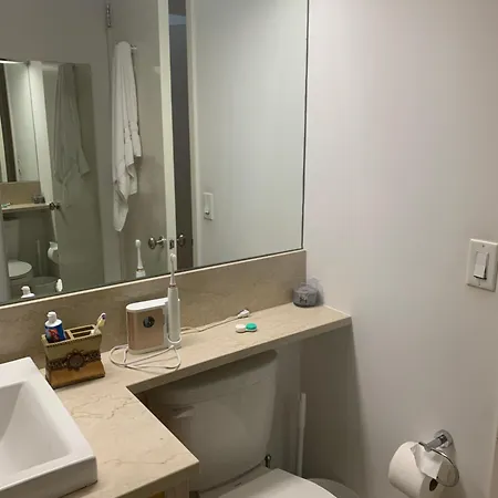 Homestay Street Large Private Bedroom ,high Speed Internet -female Only *