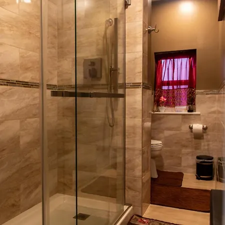 Timeless Elegance One Bedroom Holiday home