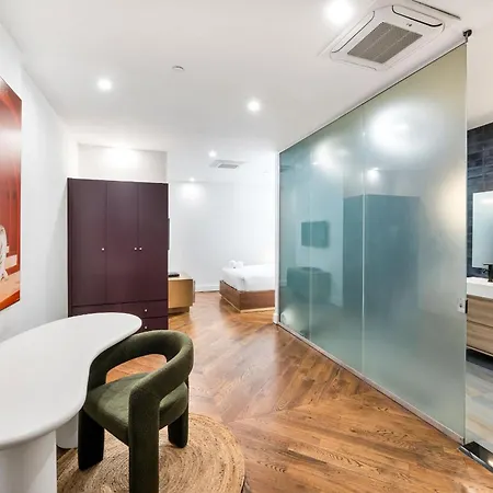 The Landmark By Rove Travel - Townhome With Roof Deck * New York