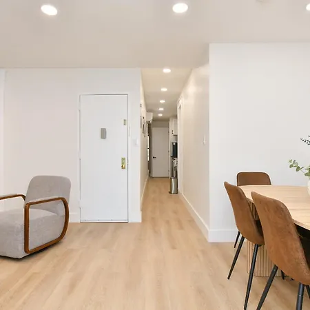 Chic 4br Stay-steps Away From Park 4* New York