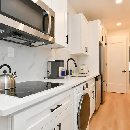 Aparthotel Chic 2br Stay-steps From Park New York