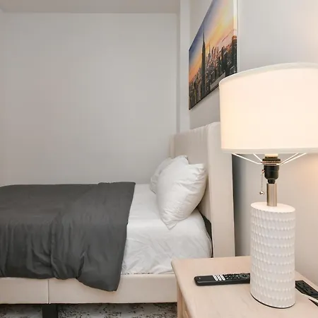 Aparthotel Modern 2br Near Park 2*