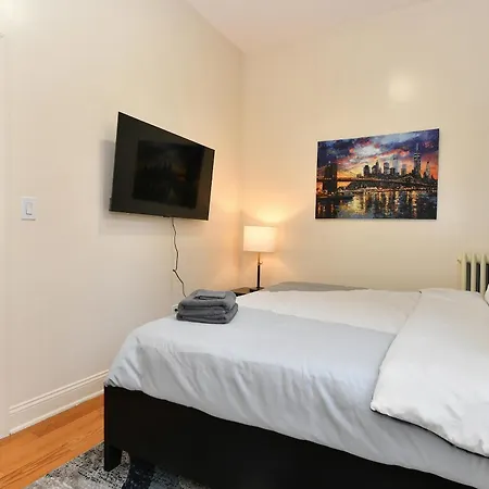 Stylish 2br Retreat North Of Park Aparthotel New York