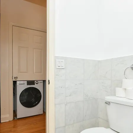 Stylish 2br Retreat North Of Park 2* New York