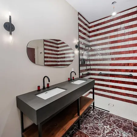 The Landmark By Rove Travel - Townhome With Roof Deck * New York