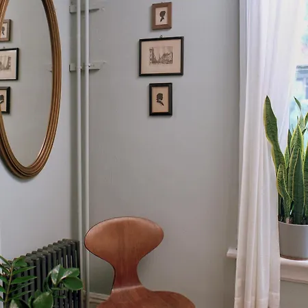 Rove Travel - Alderman Terrace - Townhome With Patio Holiday home