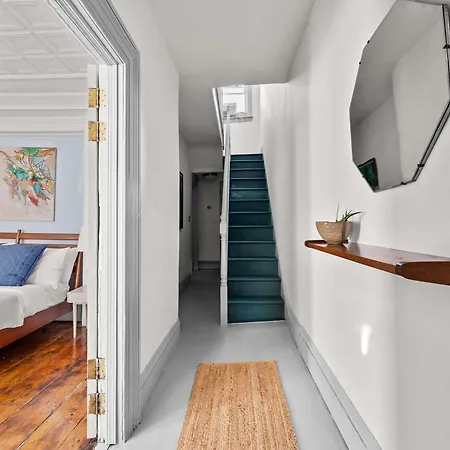 Rove Travel - Alderman Terrace - Townhome With Patio Holiday home