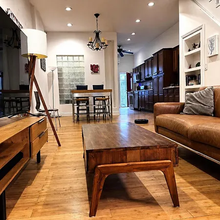 The Heights Haven, Spacious 6 Bedrooms Townhouse With Patio * New York