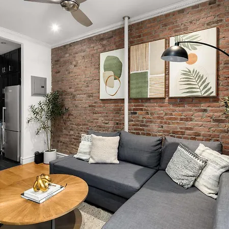 Stylish 2-bedroom In East Village Apartment *