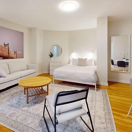 The Grand Viii Vibe 8637 Apartment