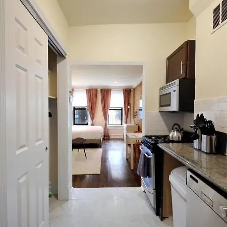 The Lisa Iii Vibe 8735 Apartment