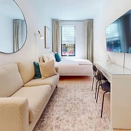The Chelsea I Vibe 8808 Apartment *