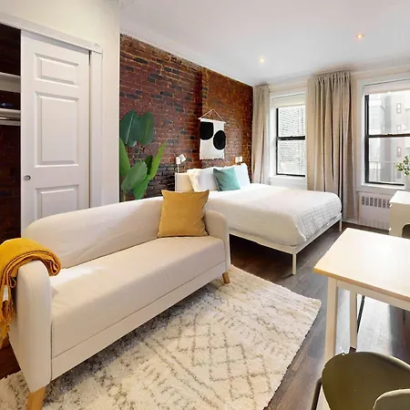 The Lisa V Vibe 8767 New York