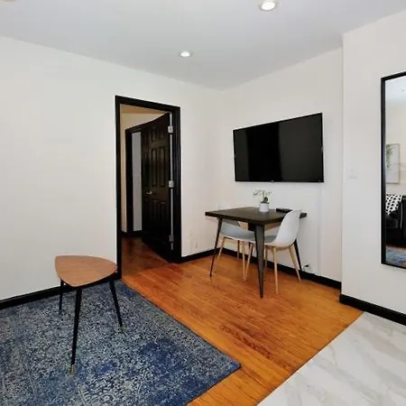 The Ideal Xii Vibe 8672 Apartment