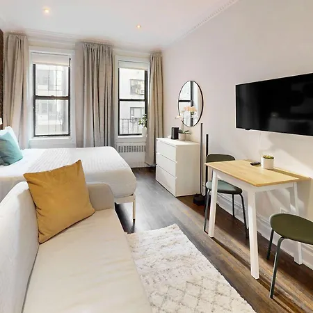 The Lisa V Vibe 8767 * New York