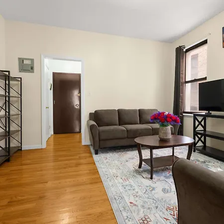 Fully Furnished 1br In Sunnyside - Near Subway *
