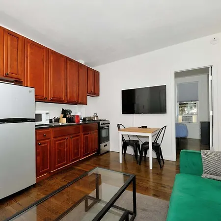 The Arthur V Vibe 8678 Apartment