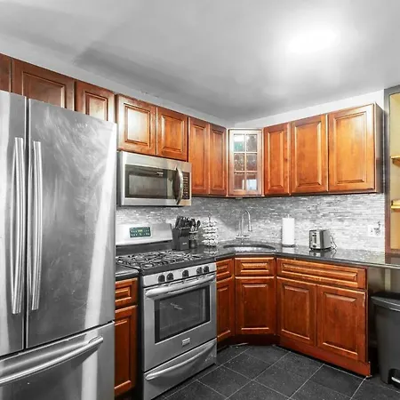 Apartment The Boca Abode - 2br 2bth W Jacuzzi Tub & Private Backyard New York