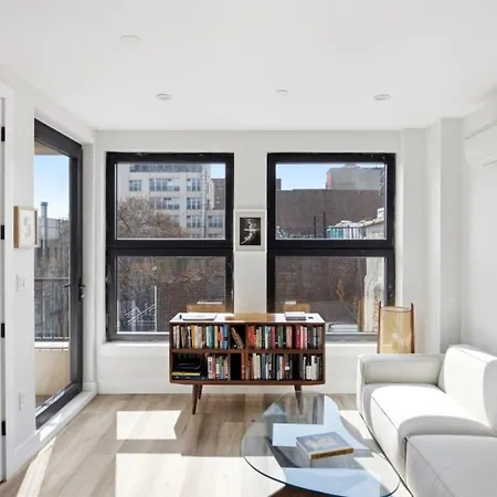 Modern Brooklyn Retreat W Balcony And Views Apartment