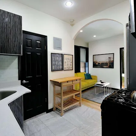 The Gram Vi Vibe 8680 Apartment *