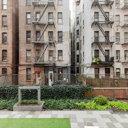 Blueground Hells Kitchen Garden Nr Times Square Nyc-2073 New York