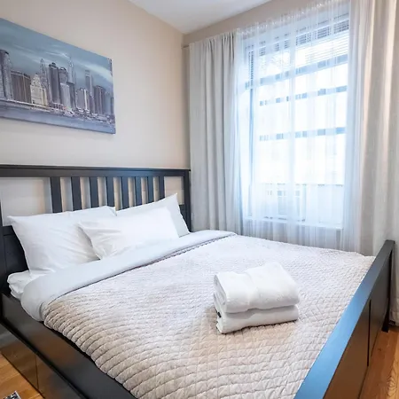 Comfy 2 Bedroom On Park West * New York