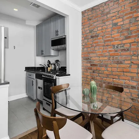Apartment Stylish 3-bedroom Lower East Side New York