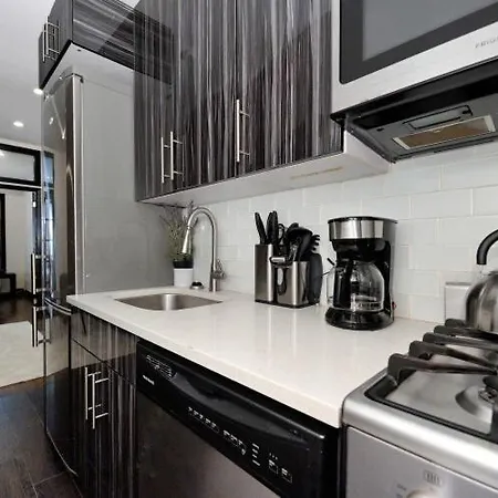 The Madison Vibe 8713 Apartment *