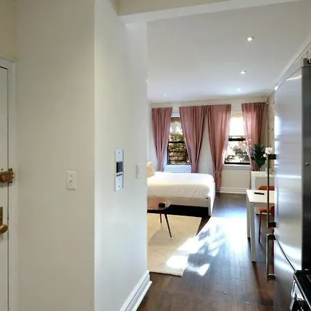 The Max Vibe 8731 Apartment