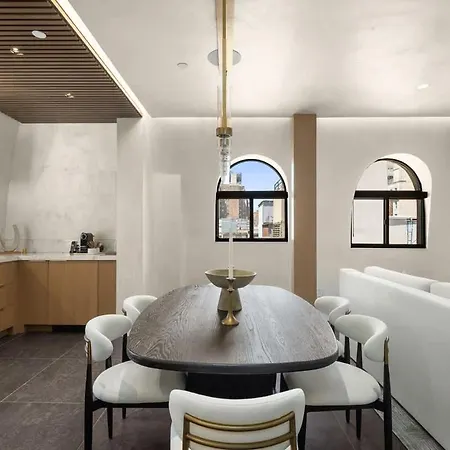 Apartment Midtown Penthouse With Empire State Views In Nyc New York